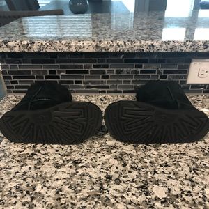 UGG Shoes - Girl’s black Ugg Boots UGG Shoes - Girl’s black Ugg Boots